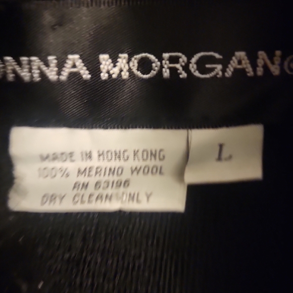 Donna Morgan Womans Black 100% Merino Wool Cardigan with Faux Fur Sleeve/Collar - Picture 6 of 9